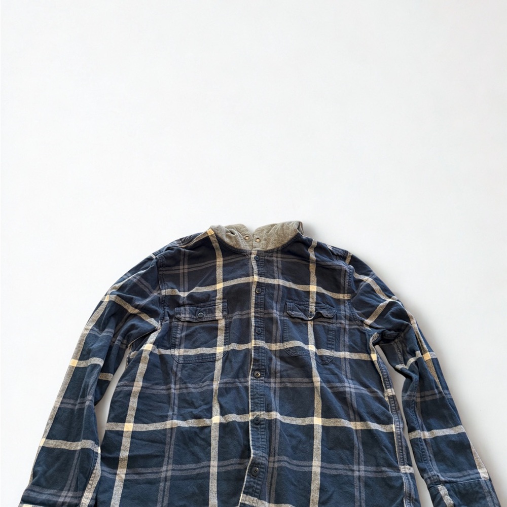 Aeropostale Navy and White Checkered Shirt
